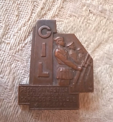 Spilla distintivo gil - gil, vintage