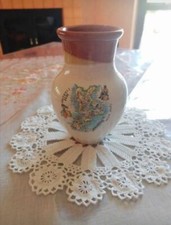 Vecchia brocca in terracotta vintage