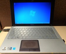 Notebook Sony Vaio VPCW12J1E/T Intel Atom N280 Intel GMA950 250 GB 10"