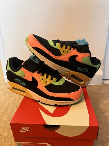 Taglia pelliccia nike - -,