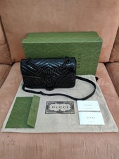 Borsa a spalla Gucci GG Marmont Small in pelle nera lucida