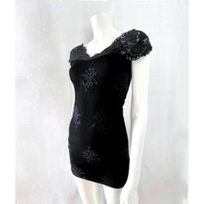 Abito body in pizzo nero Pearl