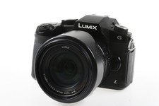 Panasonic Lumix DMC-G81 con