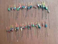 Lotto Di 70 Galleggianti Da Pesca Di Varie Grammature