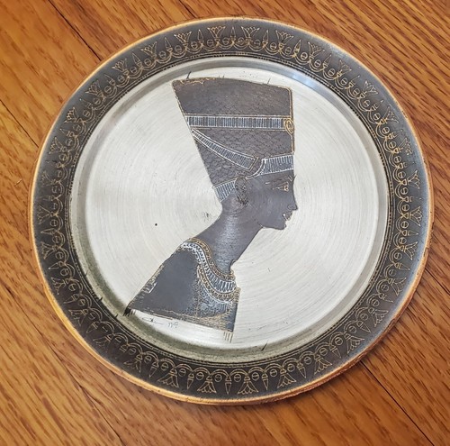 Testa nefertiti piatto - di,