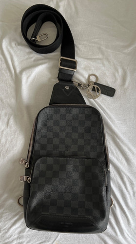 Louis vuitton avenue - vuitton, a