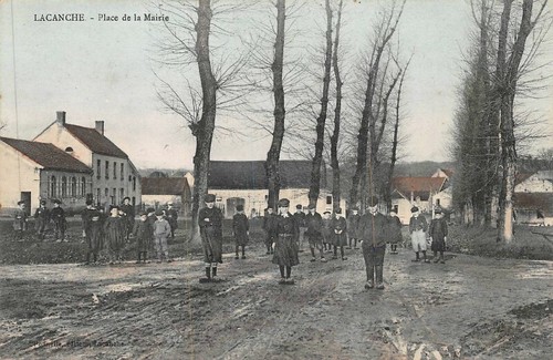 Lacanche place la - la, mairie