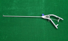 Porta aghi tipo pistola