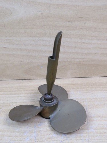 Vecchio portapenna forma di - a,
