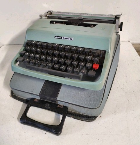 Macchina scrivere olivetti - da,