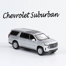 Modellino Chevrolet Suburban pressofuso argento scala 1:64 edizione sportiva da collezione
