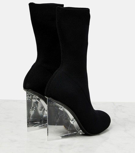 Alexander mcqueen runway ss23 - alexander,