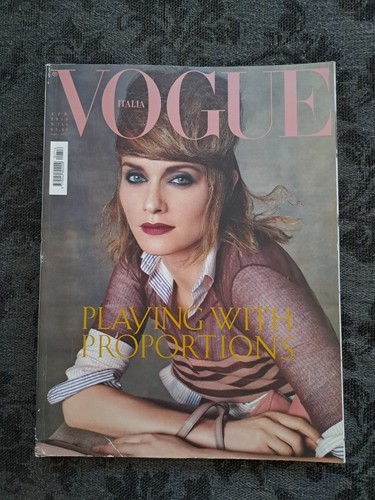 Rivista vogue italia - vogue, aprile