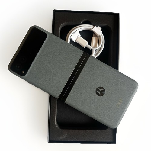 Motorola moto razr 2023 - moto,