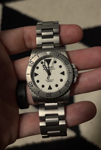 Helson shark diver - shark,