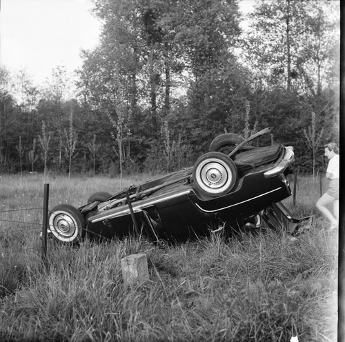 Auto 1950 2 négatifs - 2, 6