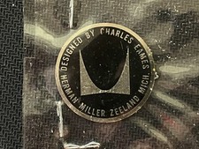 Medaglione Herman Miller