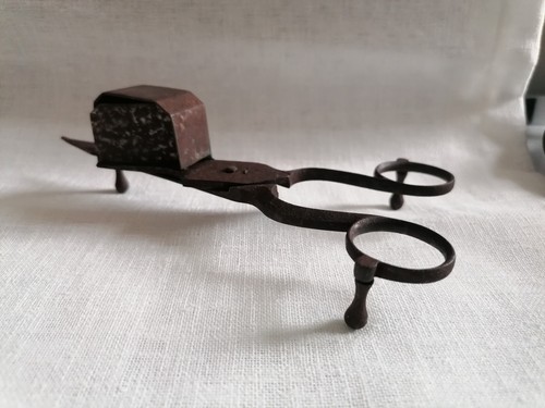 Forbici antiche spegni