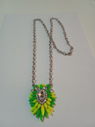 Collana lunga colore argento