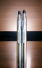 Set penna a sfera e matite
