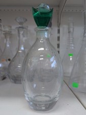 Bottiglia Cristallo Tappo Verde Piccola scheggiatura nel tappo Visibile in foto