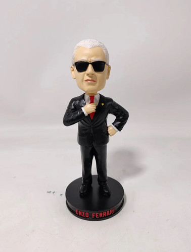 Figurina enzo ferrari - figurina,