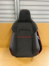 VW Golf VIII GTI CS schienale