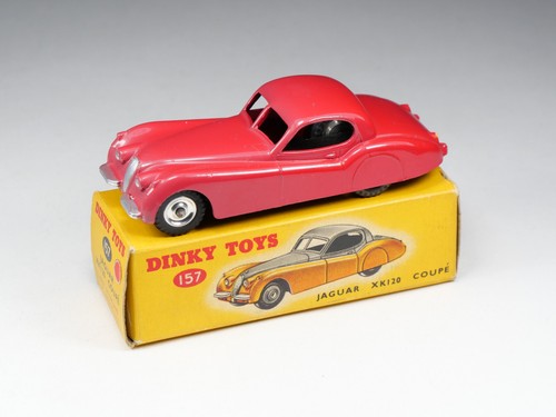 Dinky toys england 157 - england,