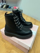 Scarponcini anfibi con cerniera Cafè Noir C-802 pelle nera fondo glitter SCONTO