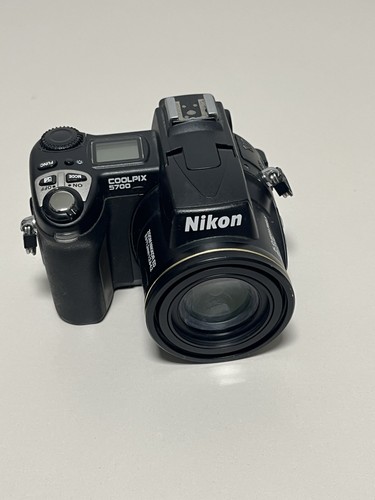 Nikon coolpix e5700 0mp - coolpix, 5.0mp