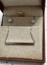  Orecchini a perno in oro