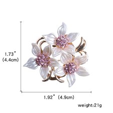  Spilla con bottone a forma di