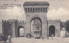 C3106) BOLOGNA, PORTA SARAGOZZA (INTERNO), TRAM N. 5, CARRI E BICICLETTE. VG.