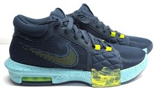 Nike LeBron James Witness 8's