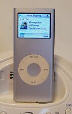 Apple iPod Nano A1199 2GB Argento Lettore W 106 Canzoni Gruppo Custodia Testato