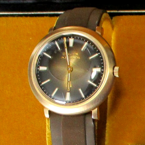 New bulova accutron men - new,