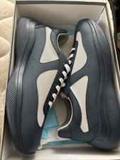 Prada Cups Eu 44 (US 10) never