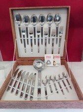 SERVIZIO POSATE 25 PZ ACCIAIO