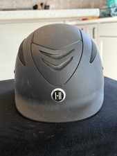 Casco da equitazione e scatola