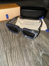 Occhiali da sole Louis Vuitton 1.1 Millionaires grigio marmo WESTERN FIT