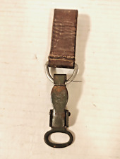 Passante cuoio x cinturone tedesco ww2 con gancio metallo x borraccia, originali