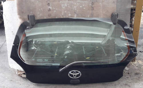 681050h020 lunotto toyota - 681050h020,