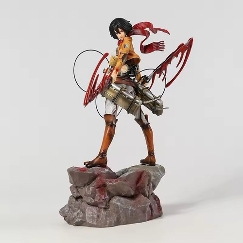 Attack titan personaggio - attack,