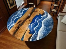 Tavolo da pranzo in resina blu