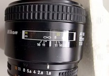 Nikon NIKKOR AF 85mm/ 1.8