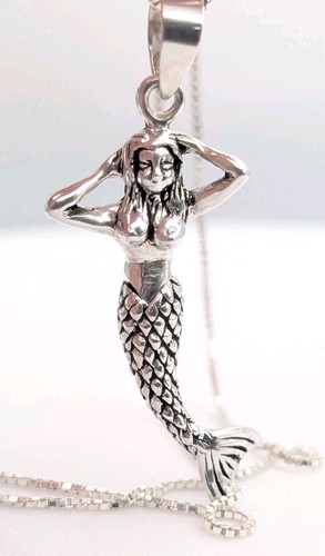 Bellissima insolita collana