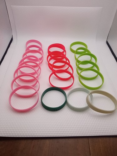 Lotto braccialetti gomma - in,