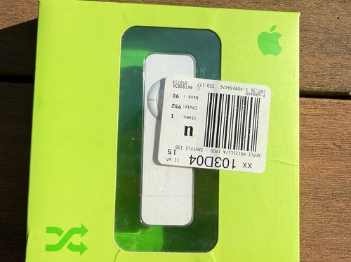 Apple ipod shuffle 1gb - ipod,