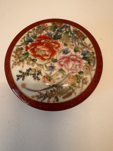 Portagioie con coperchio