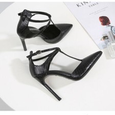 Scarpe grandi sexy uomo con